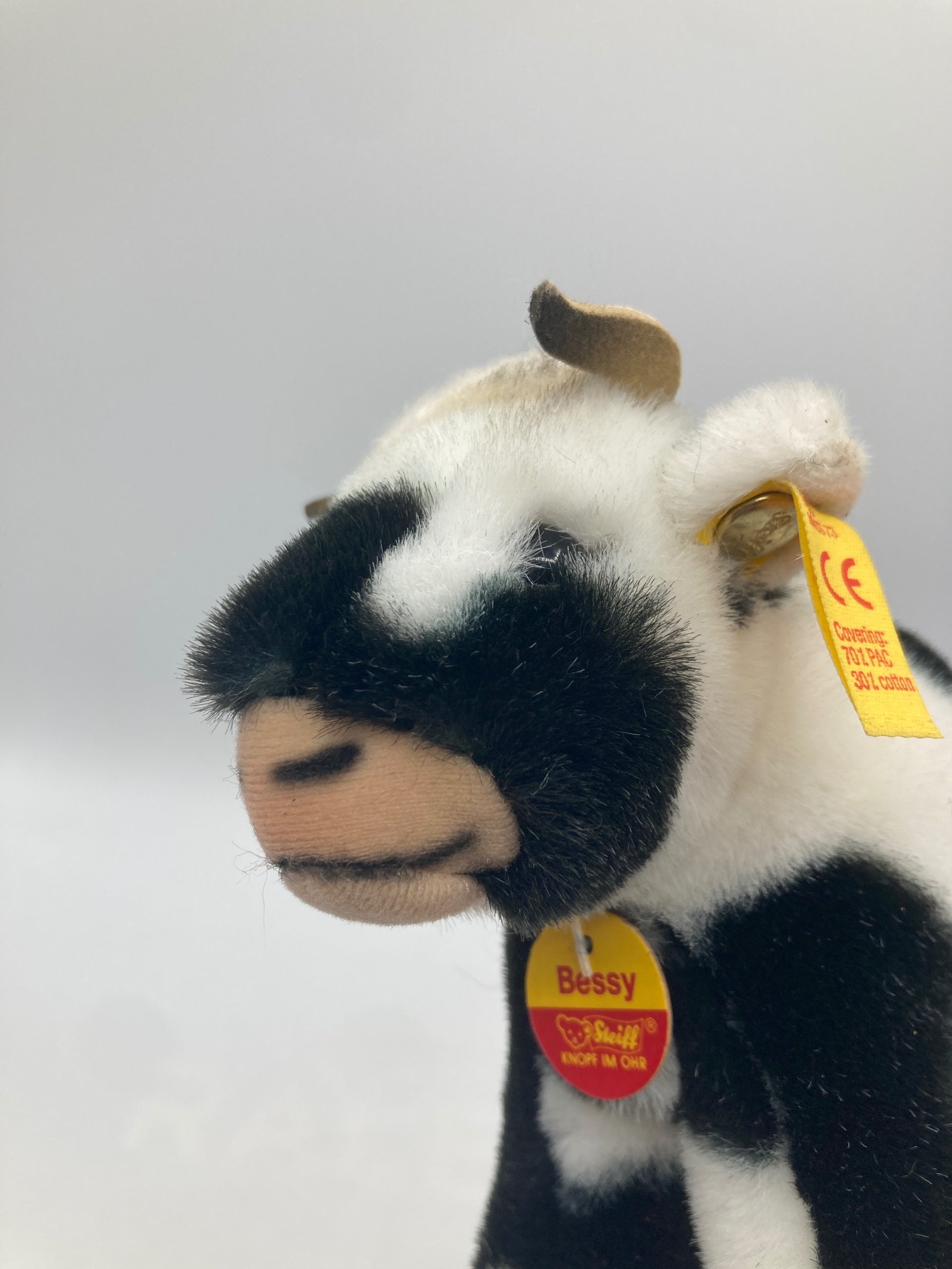 Steiff Bessy Cow With All IDs | My Site