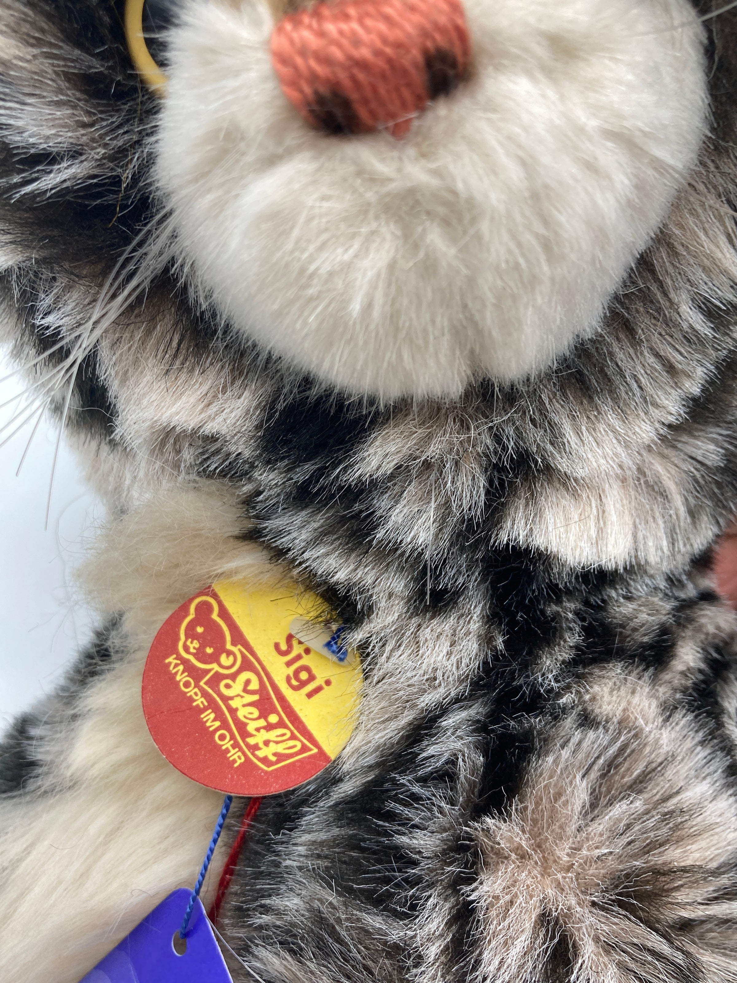 Steiff Life-Sized Sigi Lying Plush Cat With All IDs From The