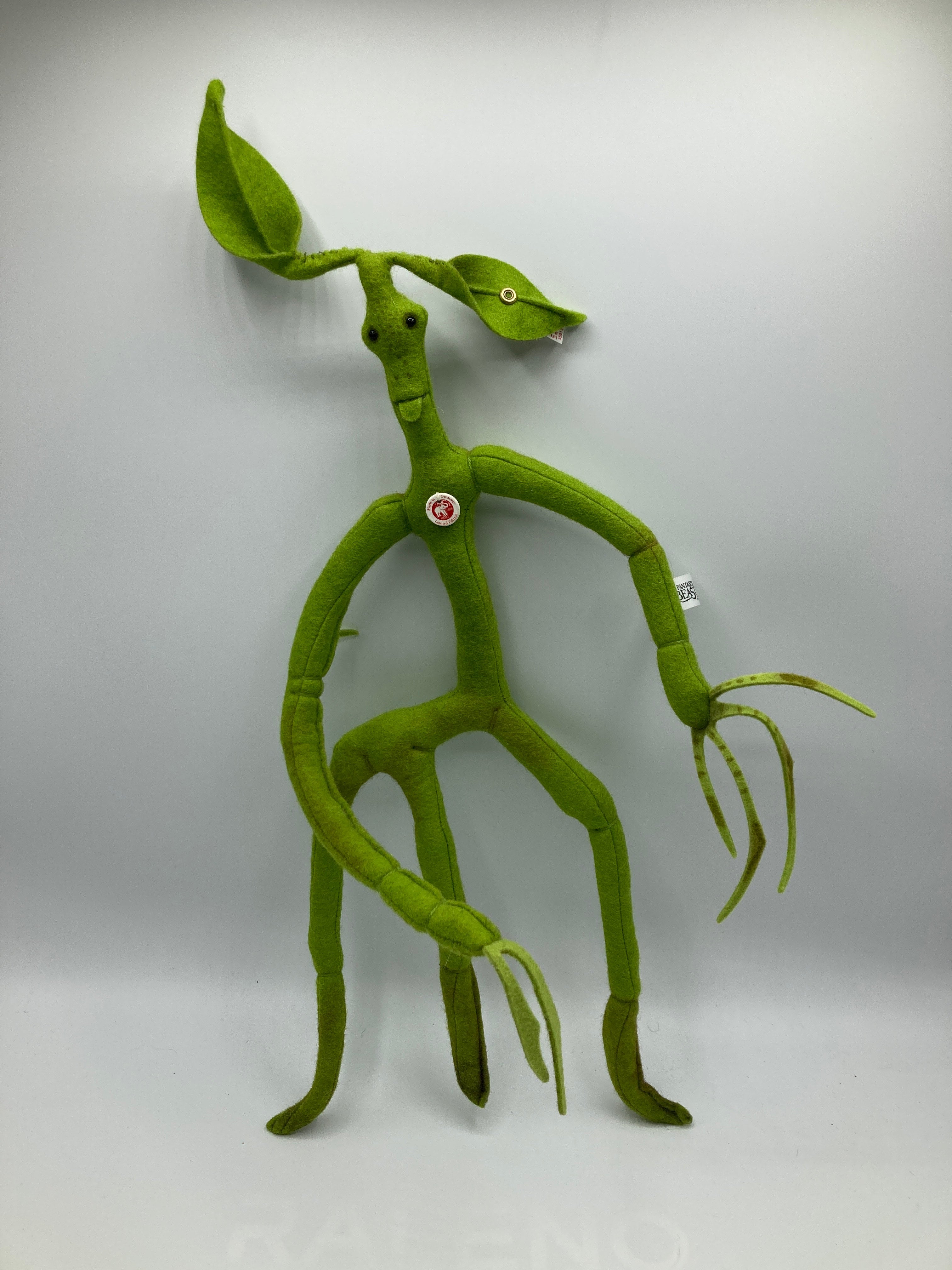 シュタイフ Bowtruckle ぬいぐるみ 限定品 タグ付 ボウトラックル Steiff Bowtruckle Character With All IDs From Harry Potter's
