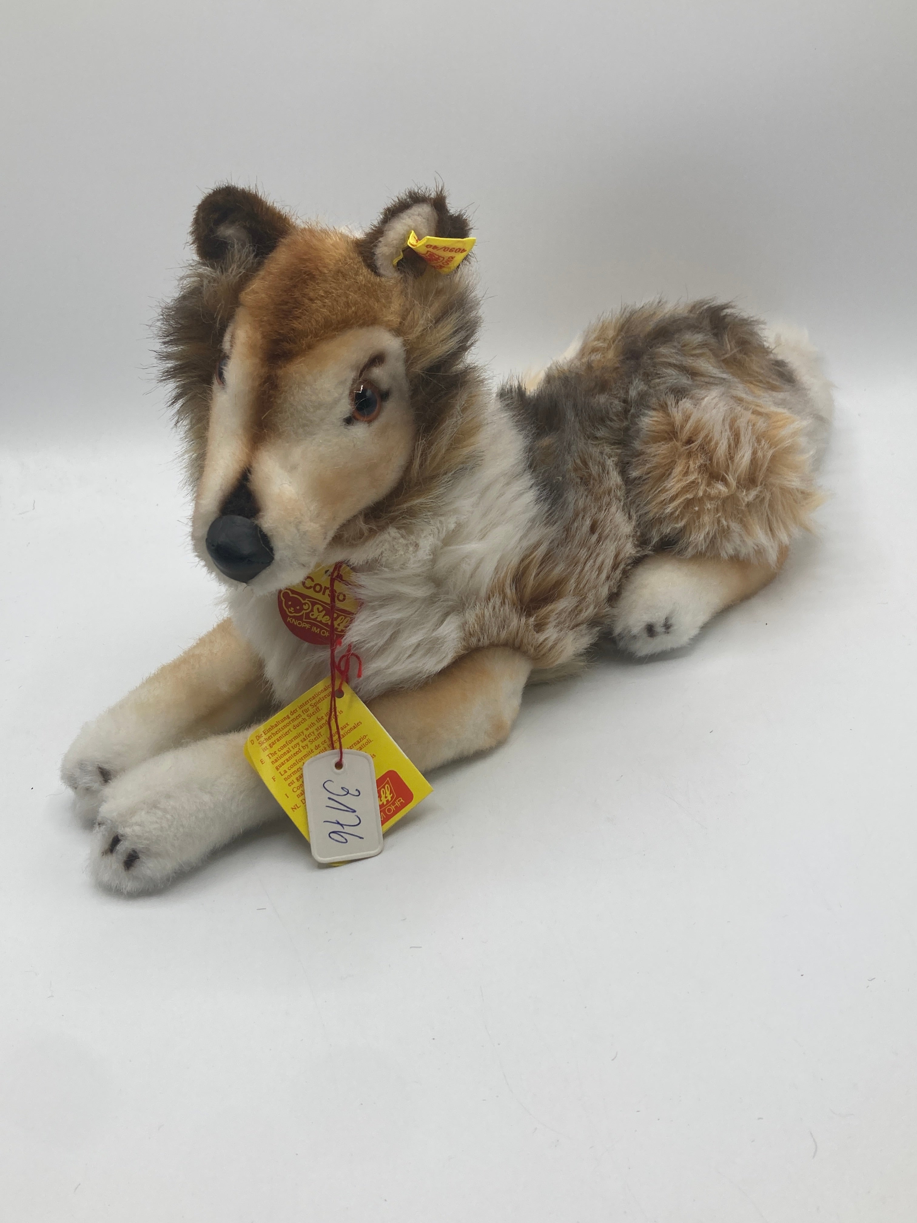 Steiff's Corso Lying Collie Dog With All IDs From The Steiff