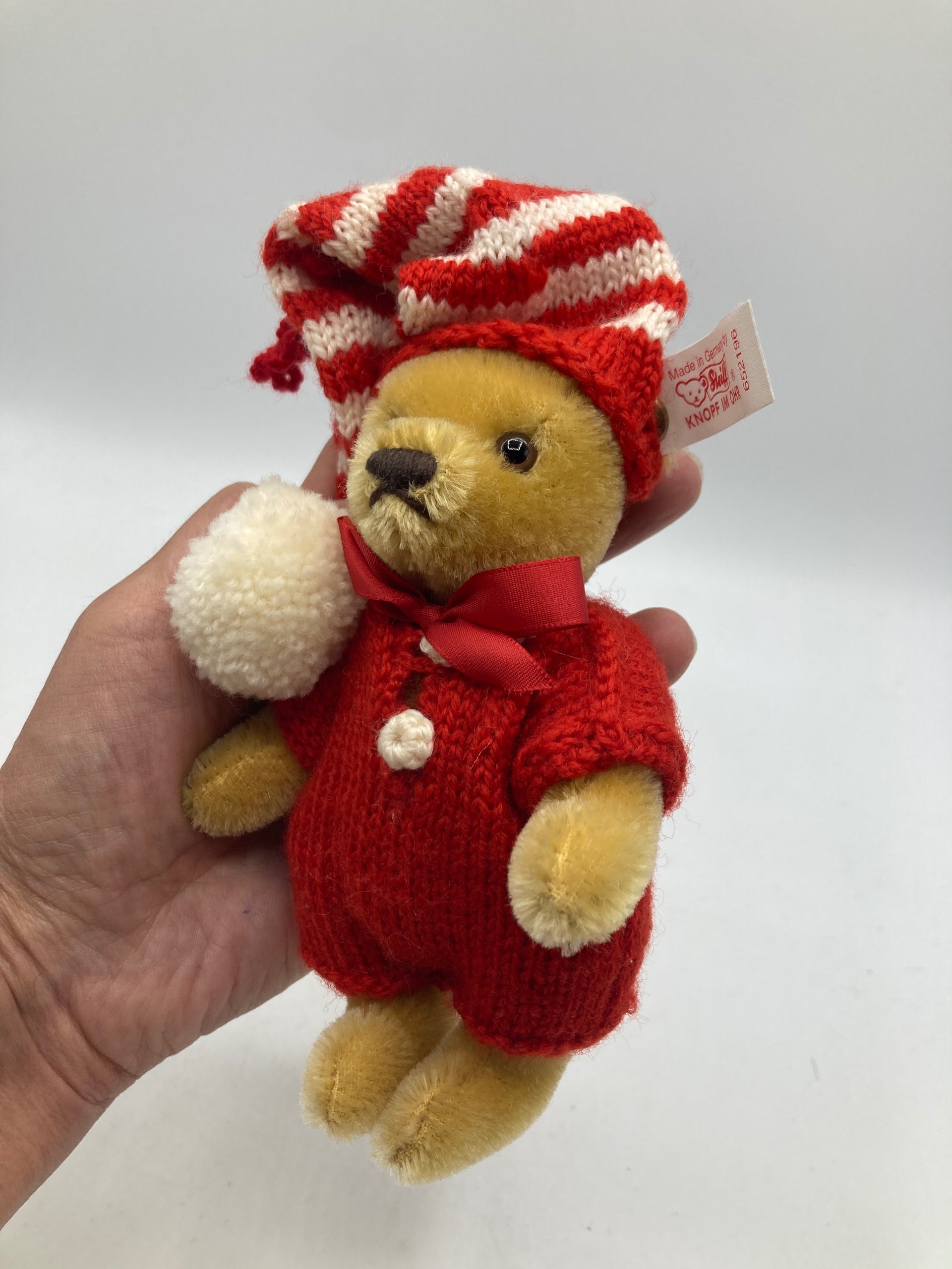 Steiff FAO Schwarz Sleepy Keep Christmas Teddy Bear With All IDs