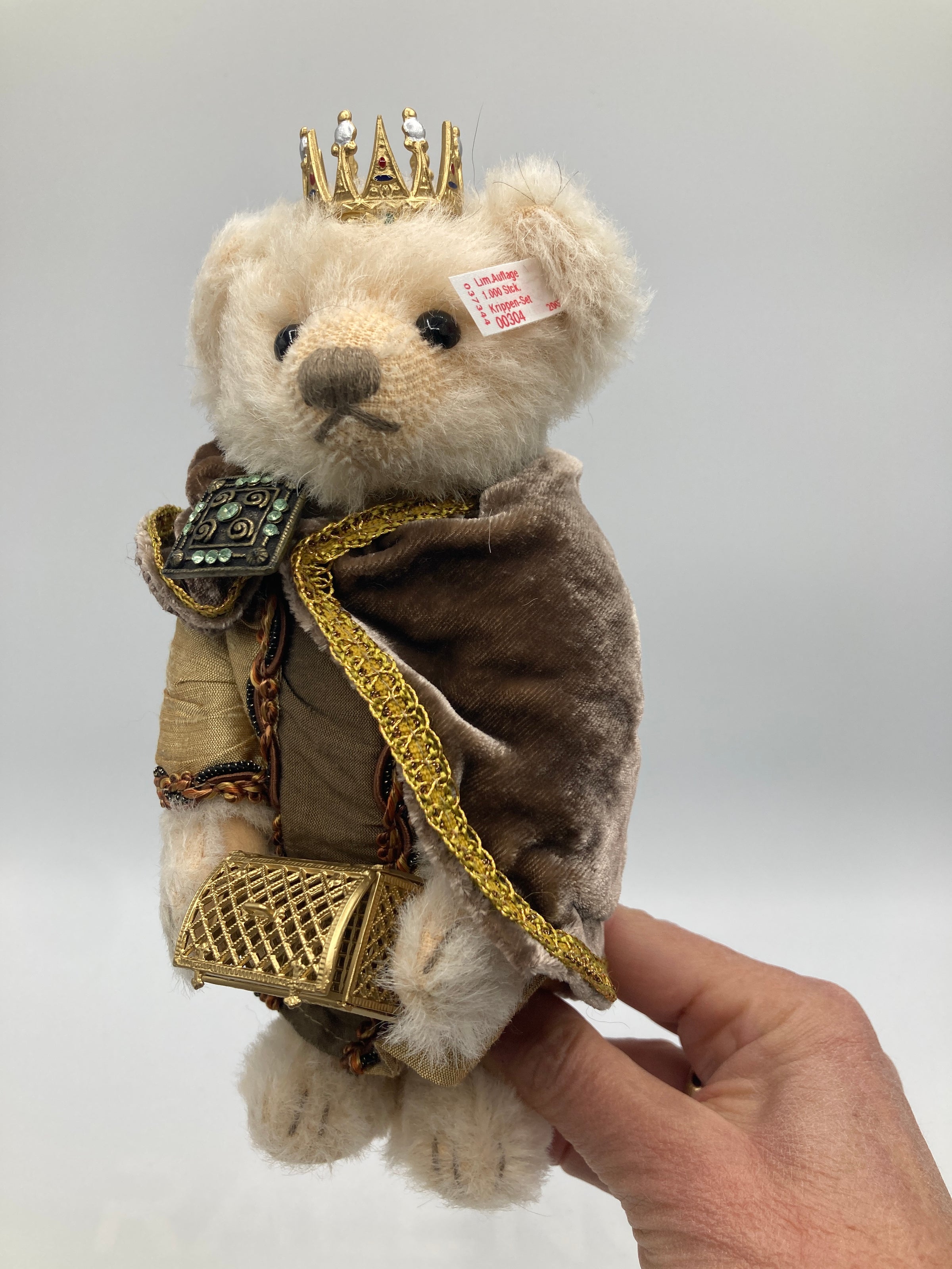 Steiff Nativity Set With The Three Kings Alpaca Teddy Bears and