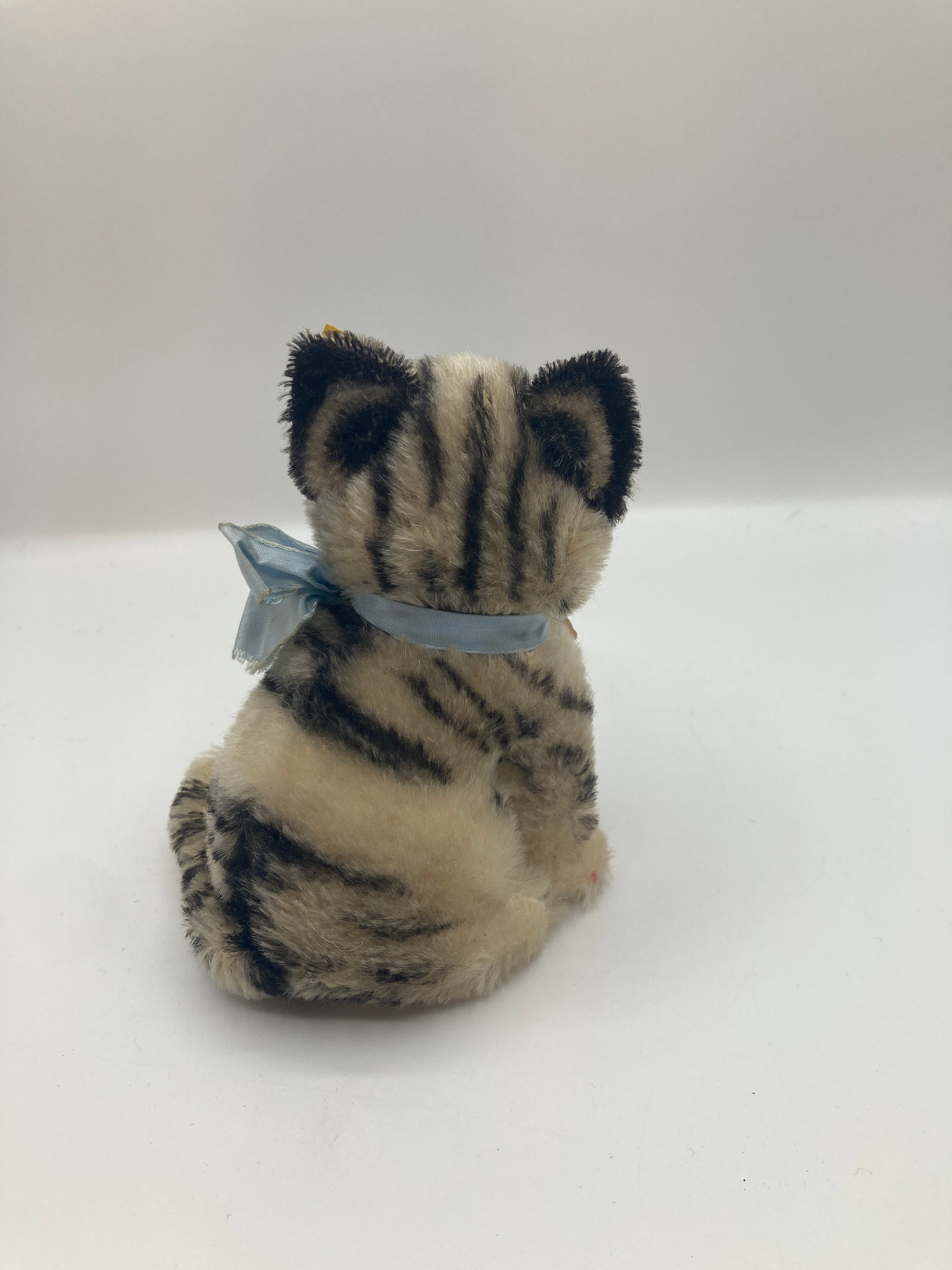 Steiff Medium Sitting Susi Cat With All IDs | My Site