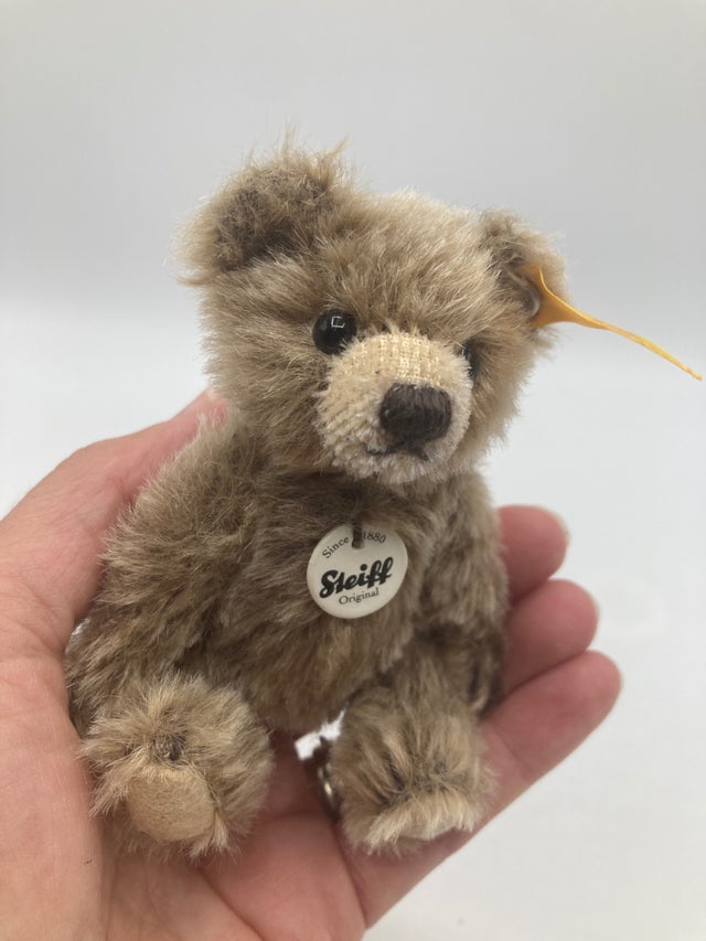 Steiff チャーリー・ブラウン モヘア白タグ‼️証明書付き スヌーピー