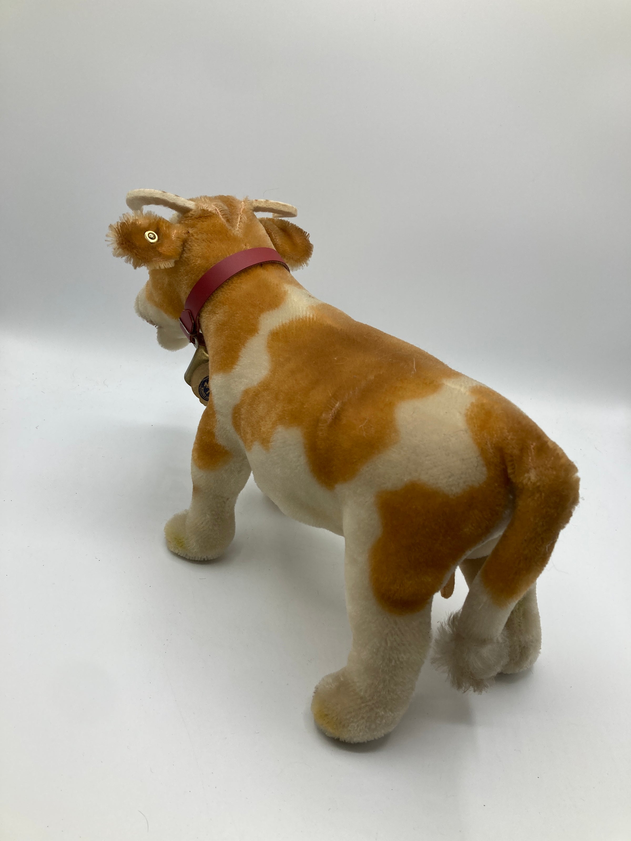 Steiff Largest Mohair Bessie Cow With IDs | My Site