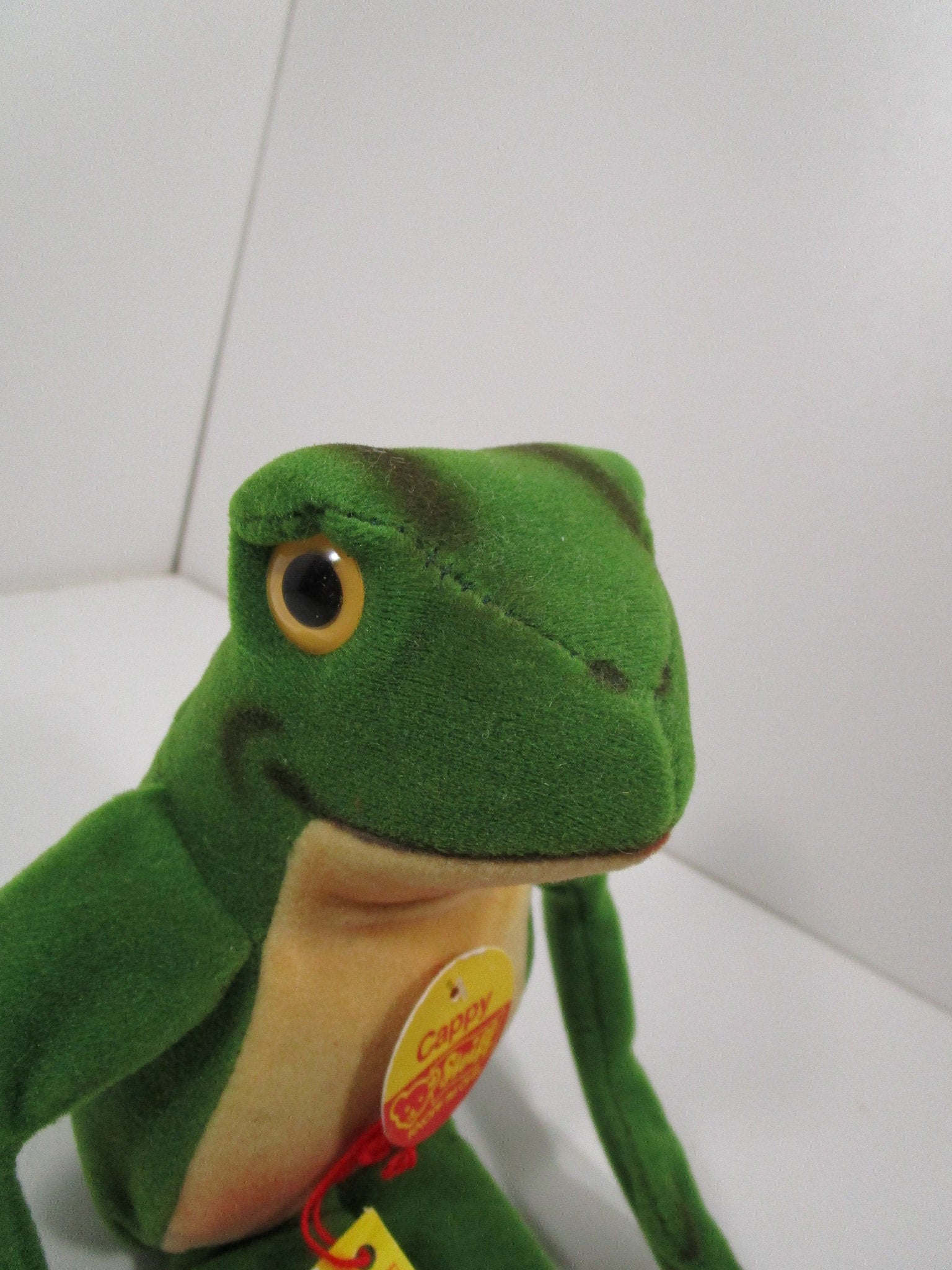 Steiff Dangling Cappy Frog With All IDs | My Site