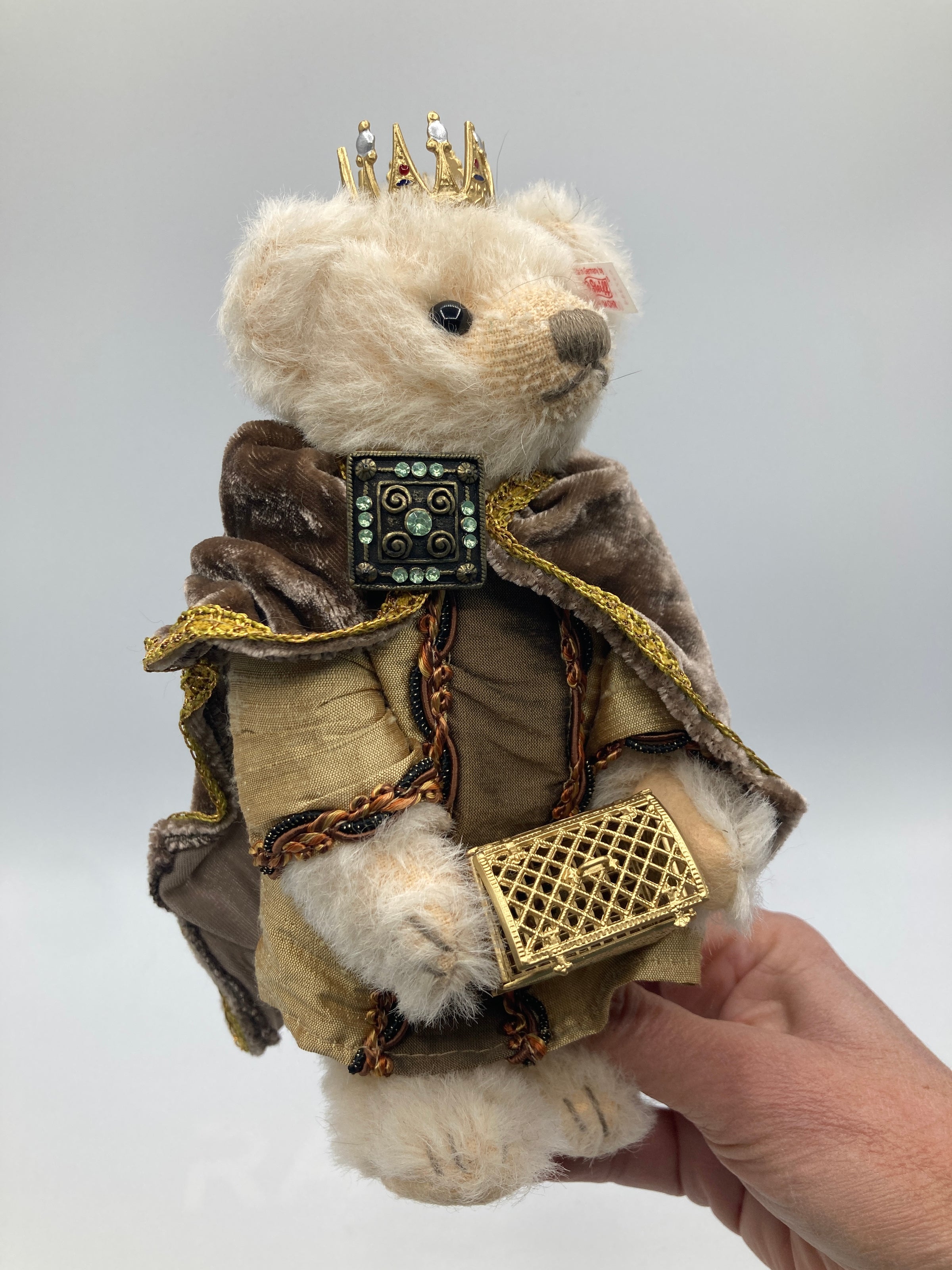 Steiff Nativity Set With The Three Kings Alpaca Teddy Bears and