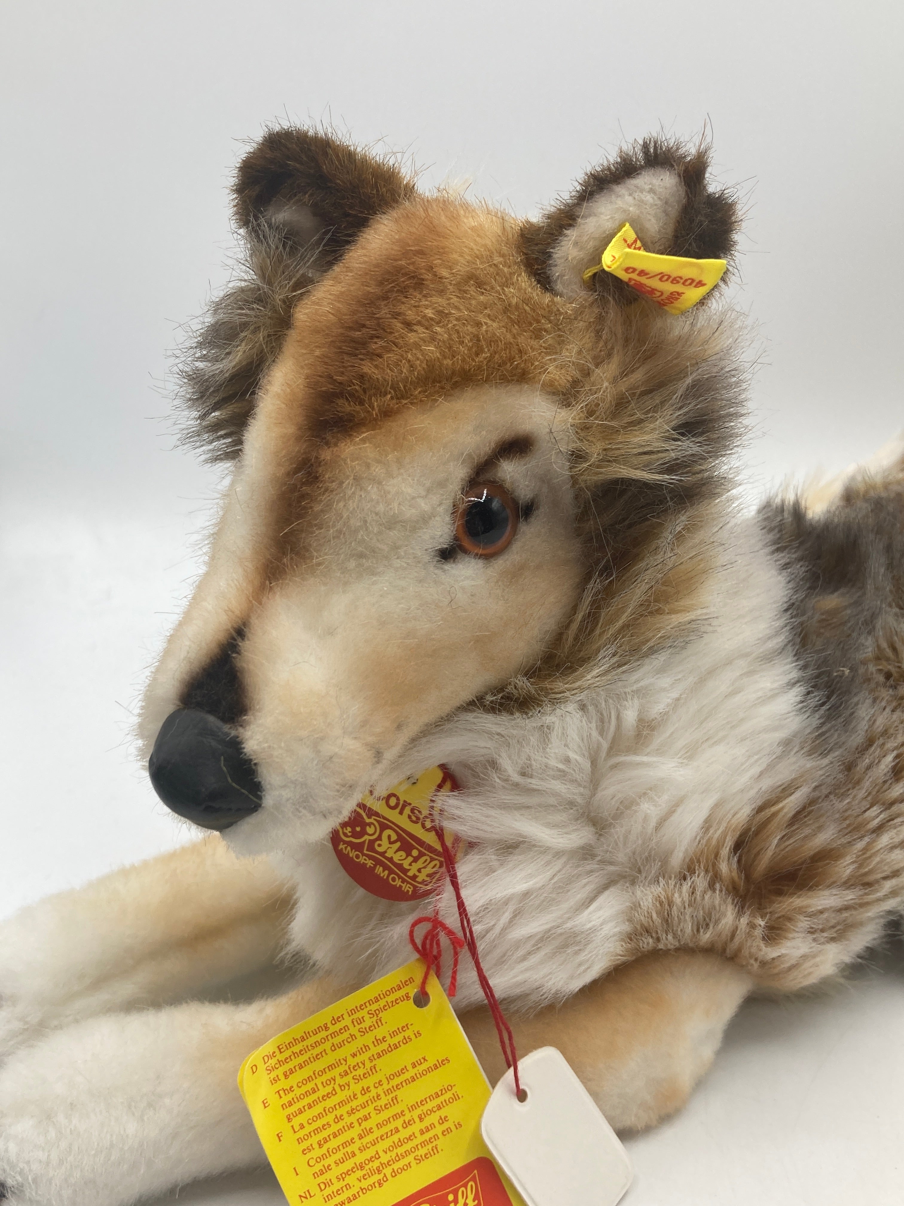 Steiff's Corso Lying Collie Dog With All IDs From The Steiff