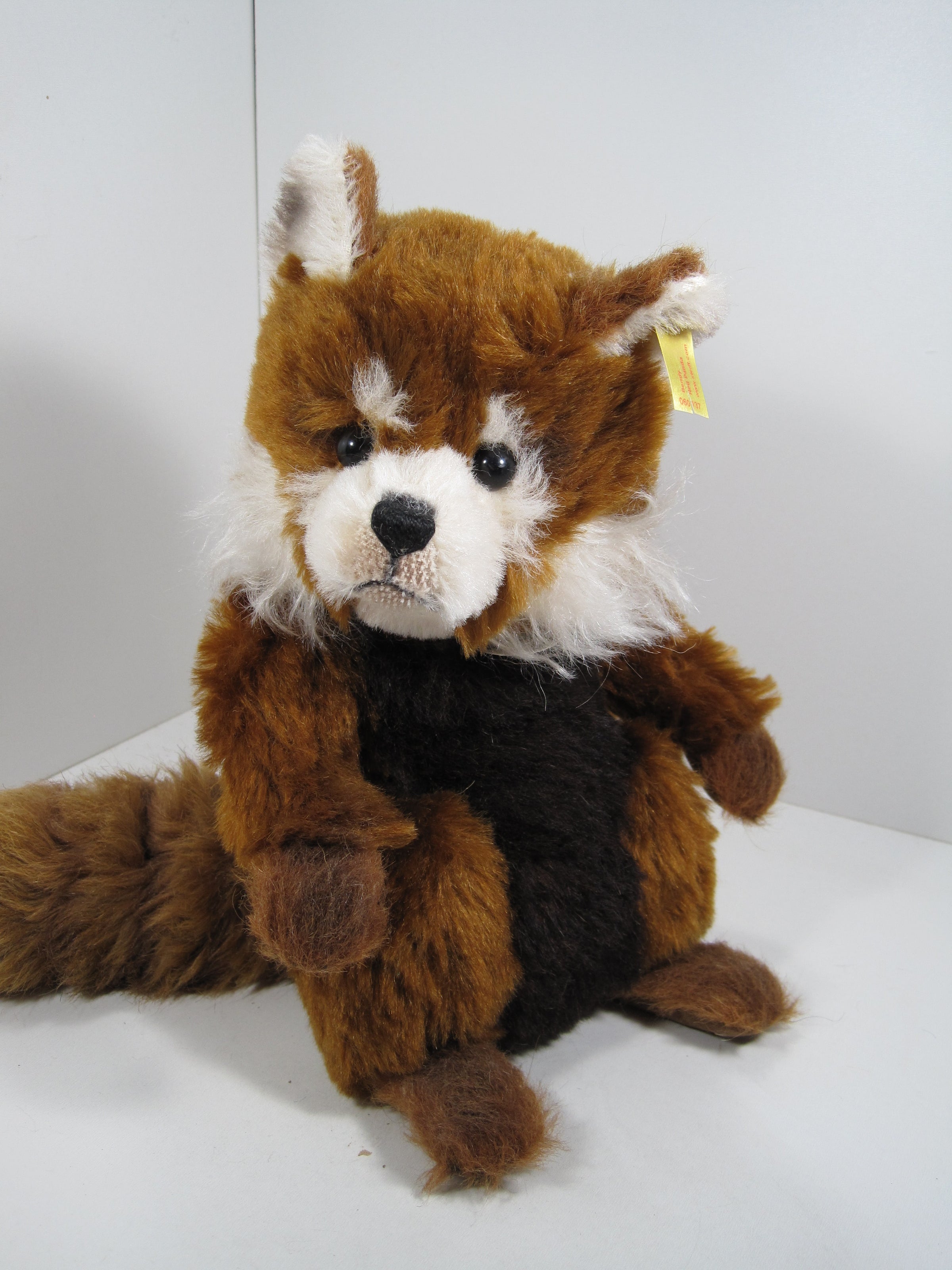 シュタイフ　テディベア　Bendy ベンディ　レッサーパンダ　アライグマ Steiff Bendy Red Panda With All IDs | My Site