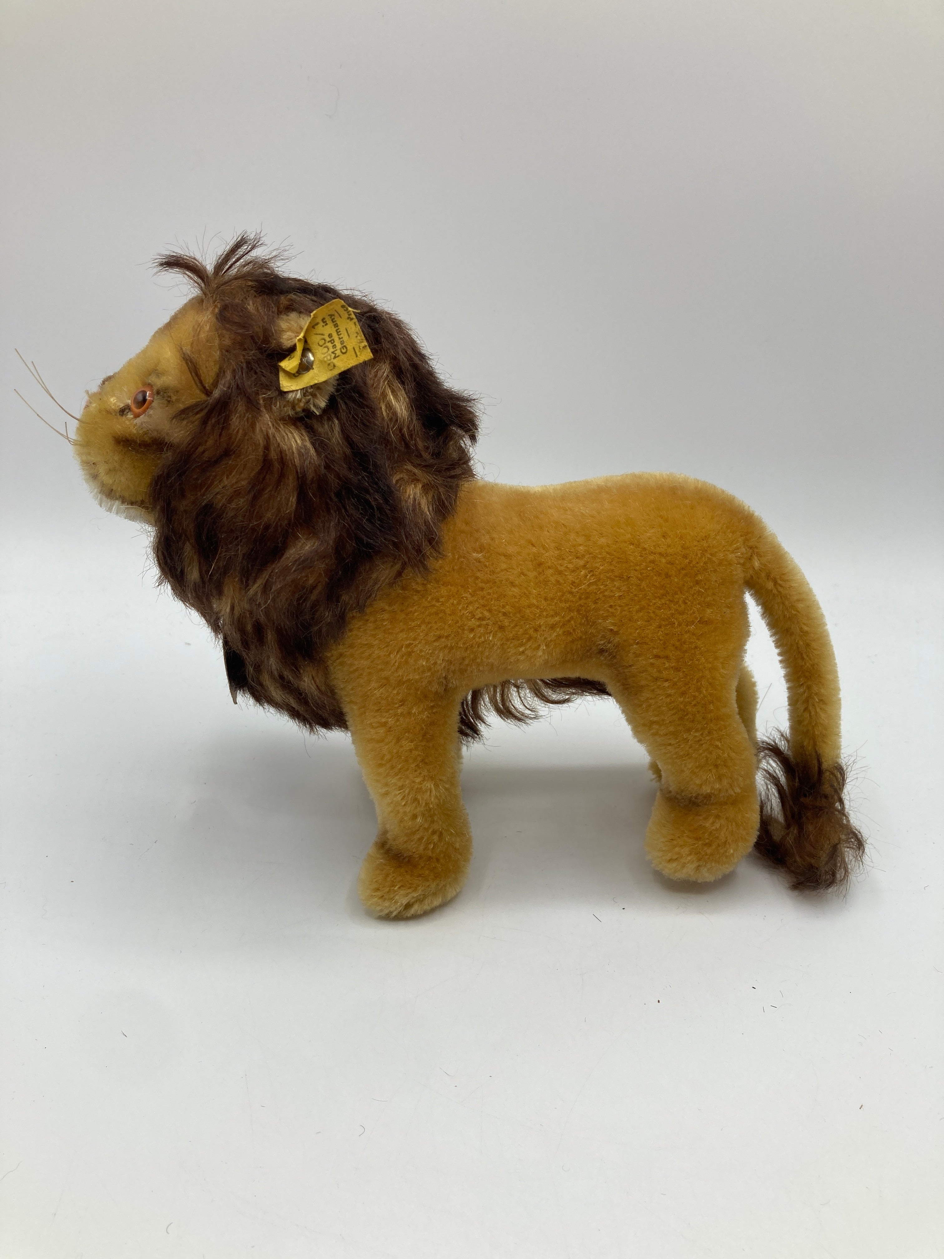 シュタイフ ライオンの　Leo 　オールID　ビンテージ　Steiff Steiff Medium Sized Standing Leo Lion With All IDs | My Site
