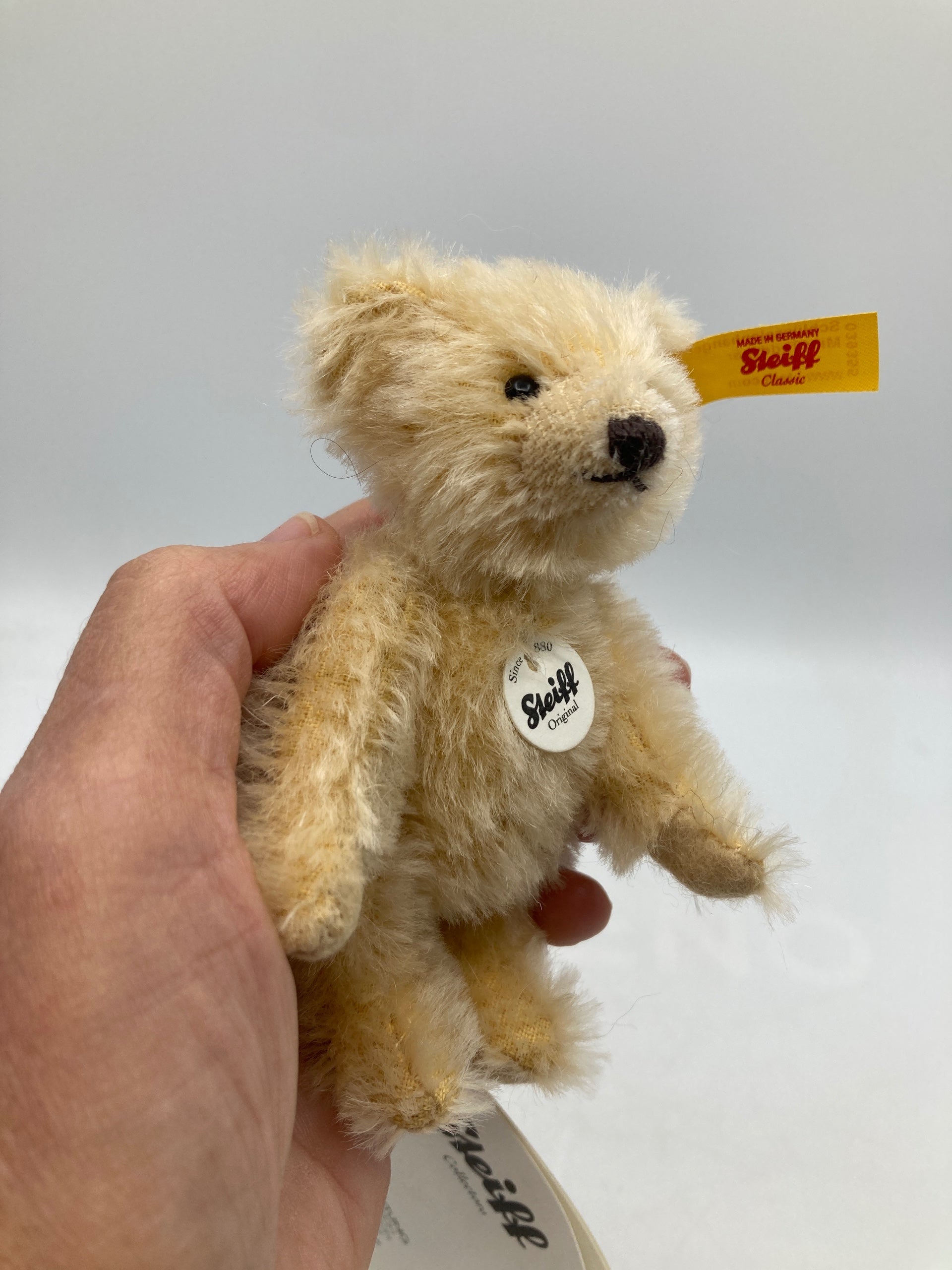 Steiff Small Sitting Mohair Teddy Bear Keyring With All IDs | My Site