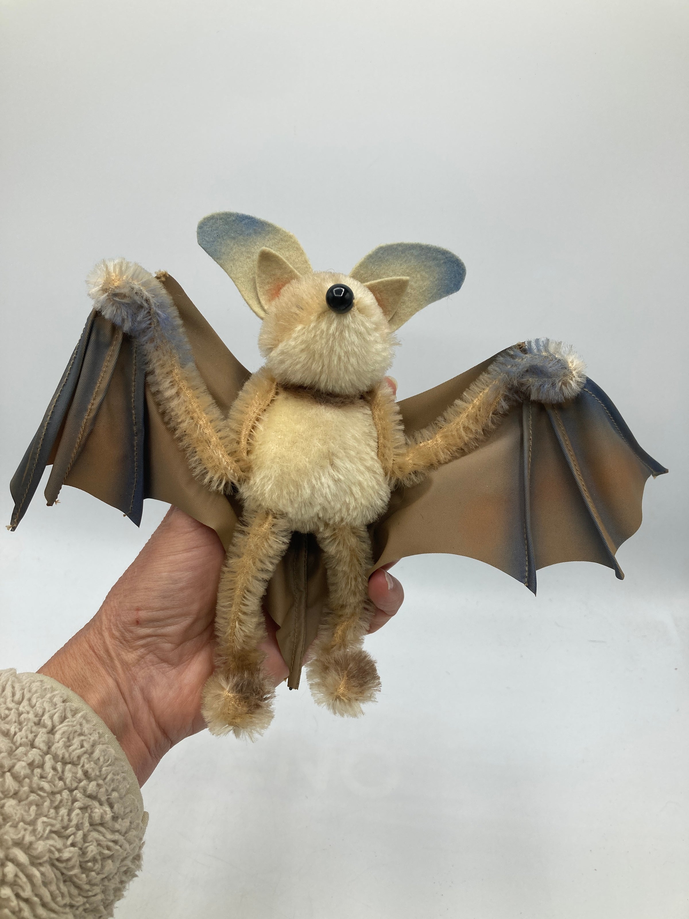 Steiff Largest Eric the Bat | My Site