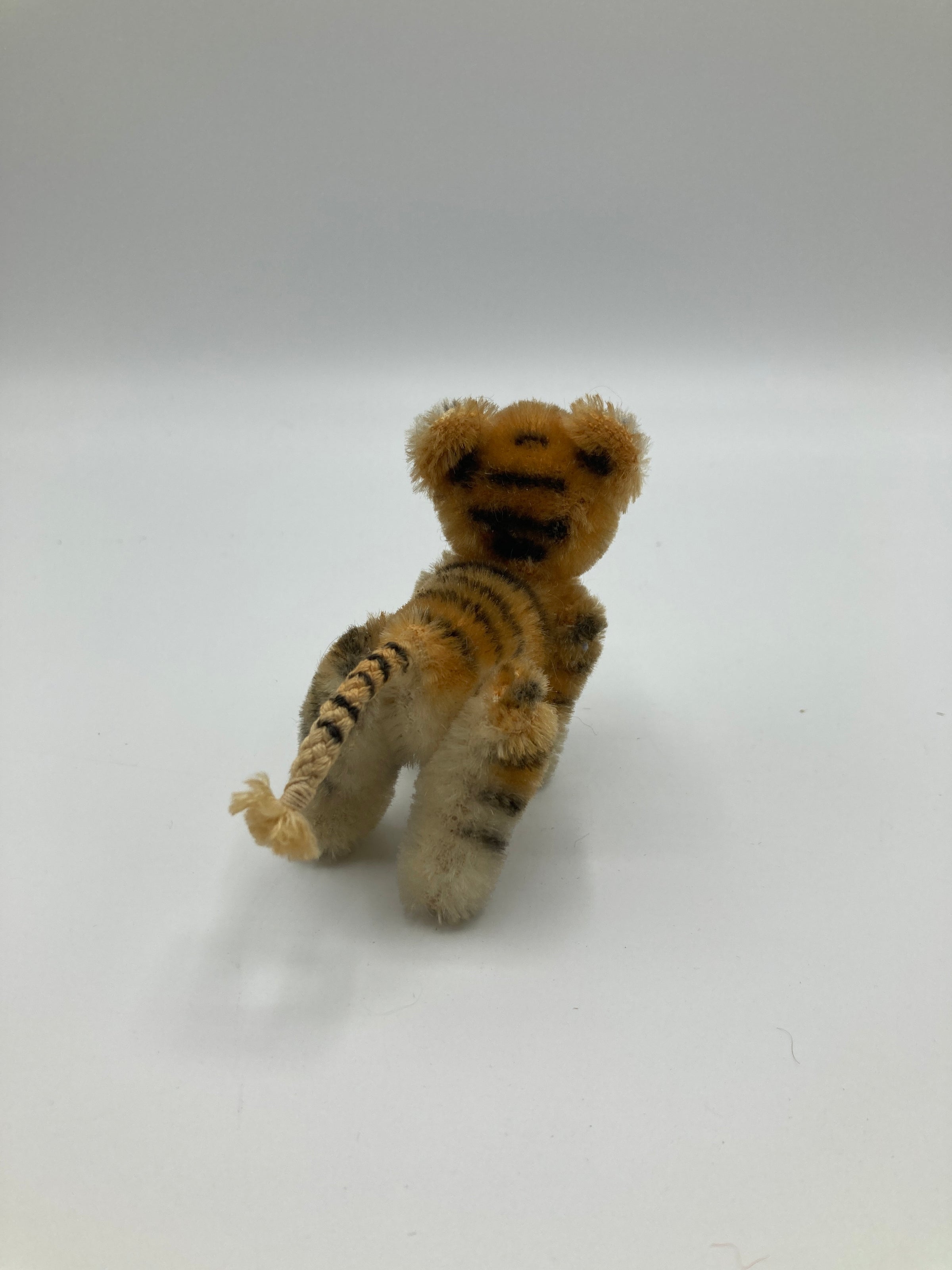Steiff US Exclusive TINY Fully Jointed Mohair Steiff Tiger Steiff US Exclusive TINY Fully Jointed Mohair Steiff Tiger