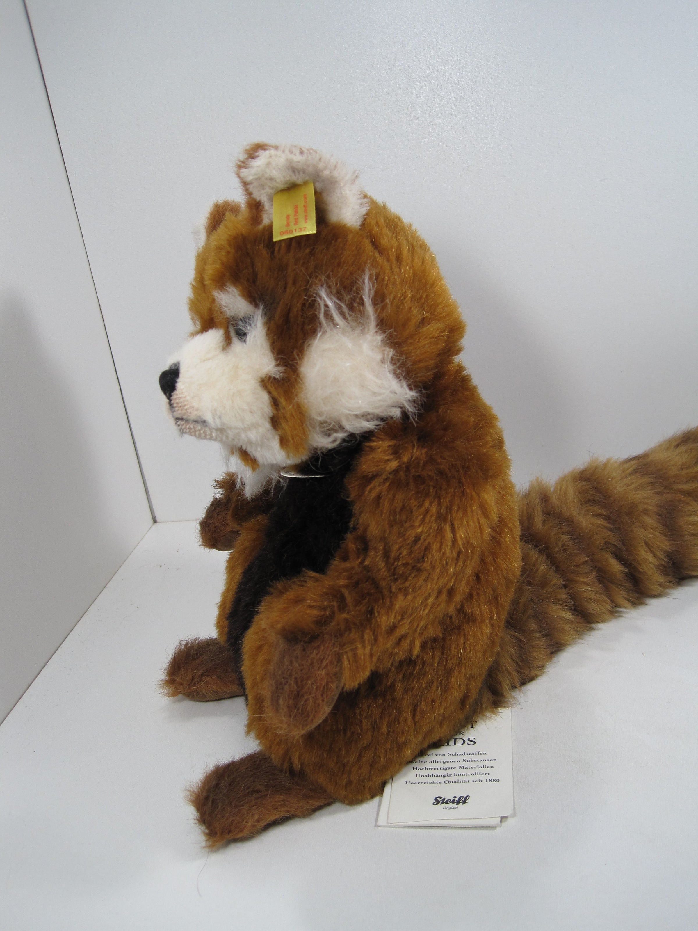 シュタイフ　テディベア　Bendy ベンディ　レッサーパンダ　アライグマ Steiff Bendy Red Panda With All IDs | My Site