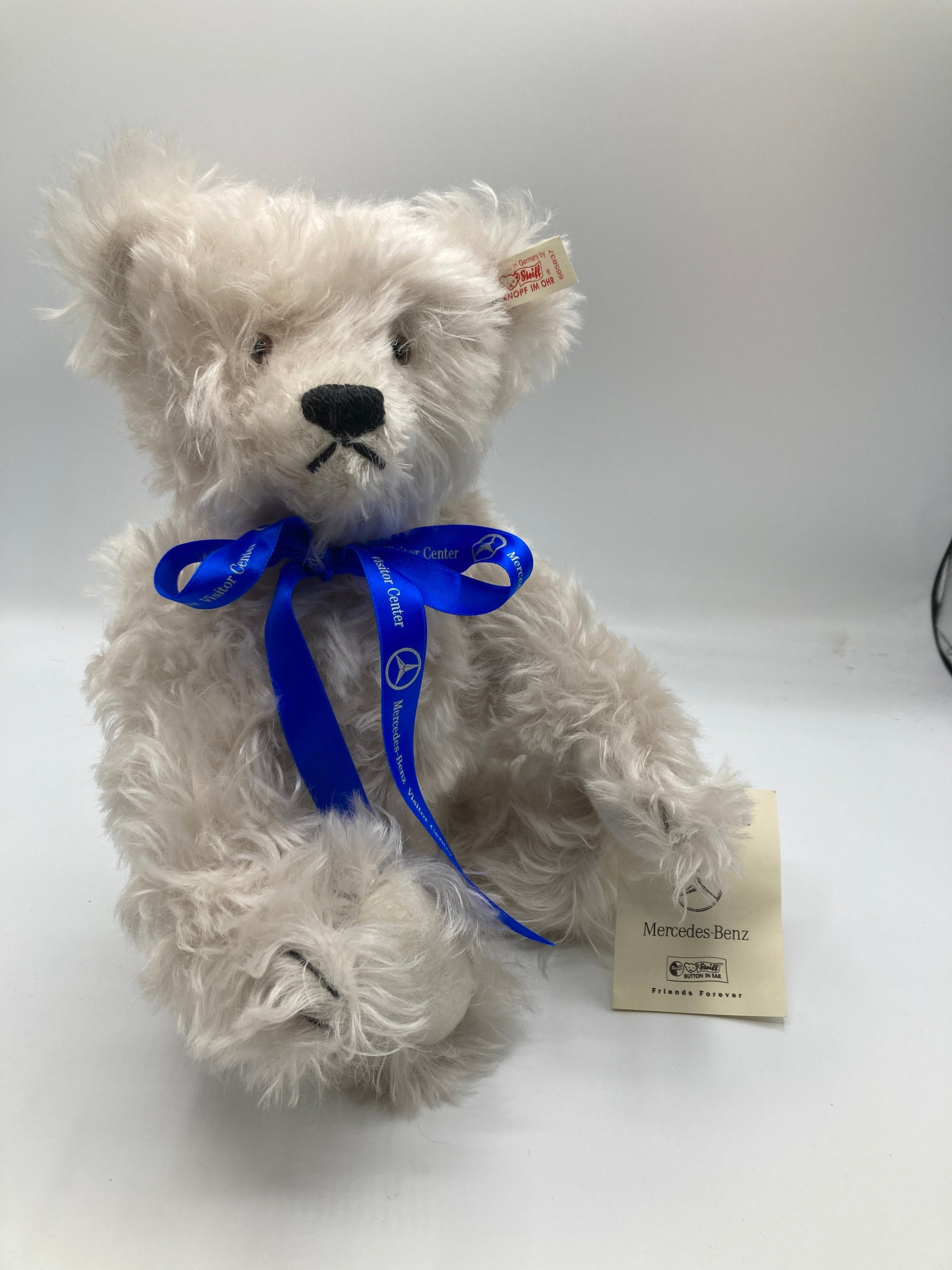 【極美品】Steiff × Mercedes‑Benz 限定テディベア EQ Mercedes-Benz × Steiff レーシングスーツ テディベア - メルカリ