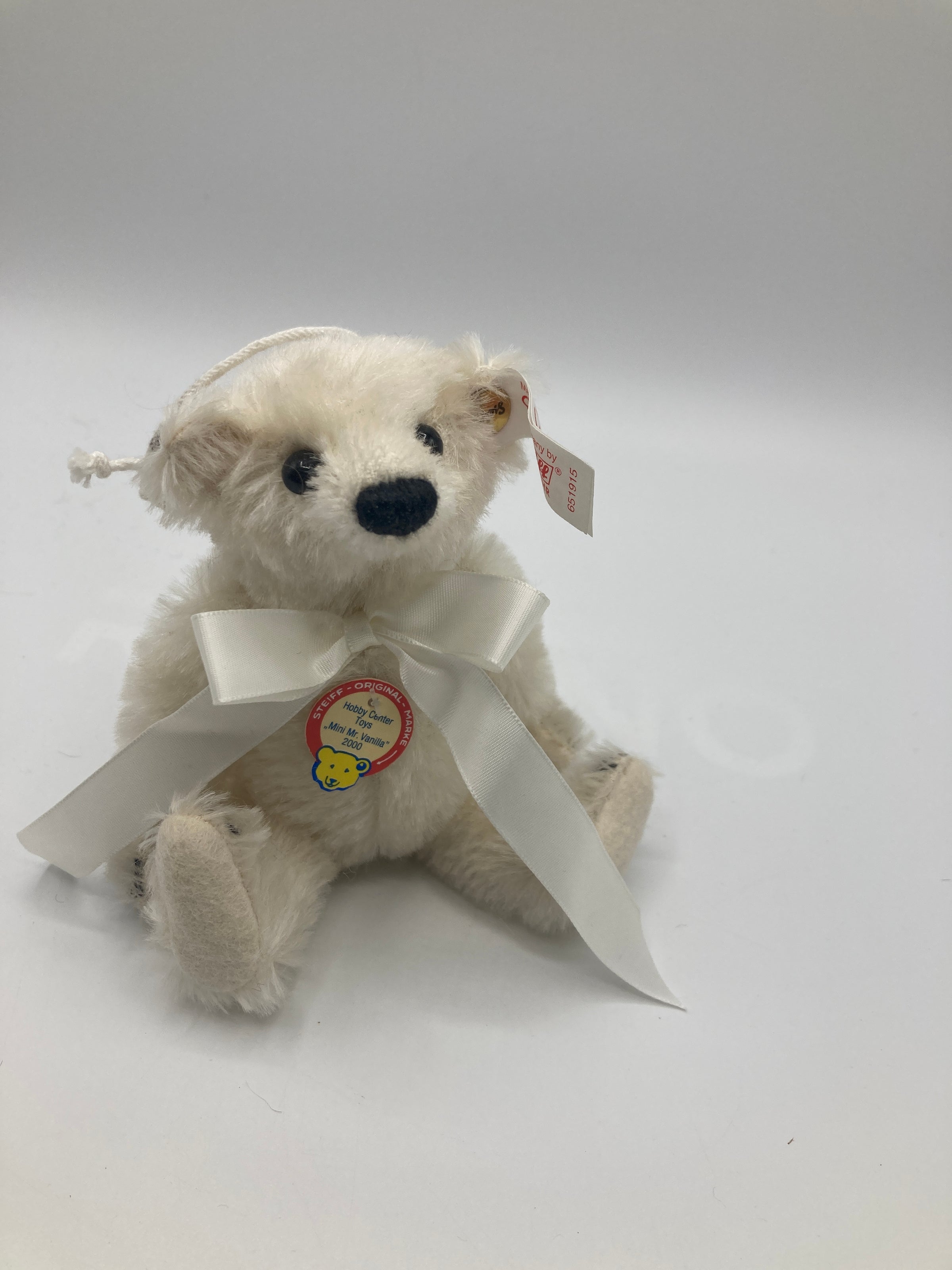 シュタイフ　Mohair Teddy bear 1929, white Steiff Mr. Vanilla LED White Mohair Teddy Bear Ornament With All