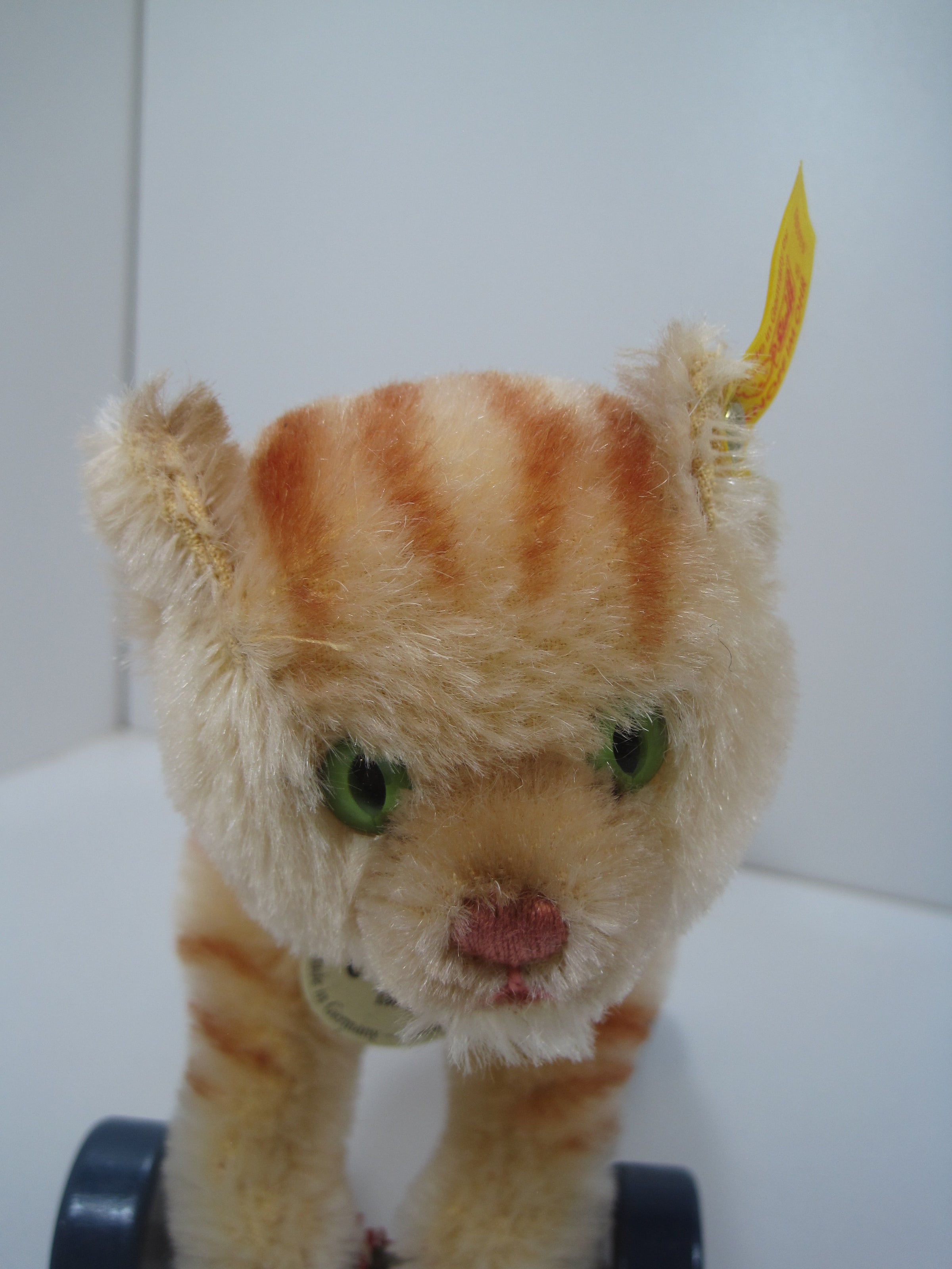 Steiff Replica Tabby Cat On Wooden Wheels Pull Toy With All IDs