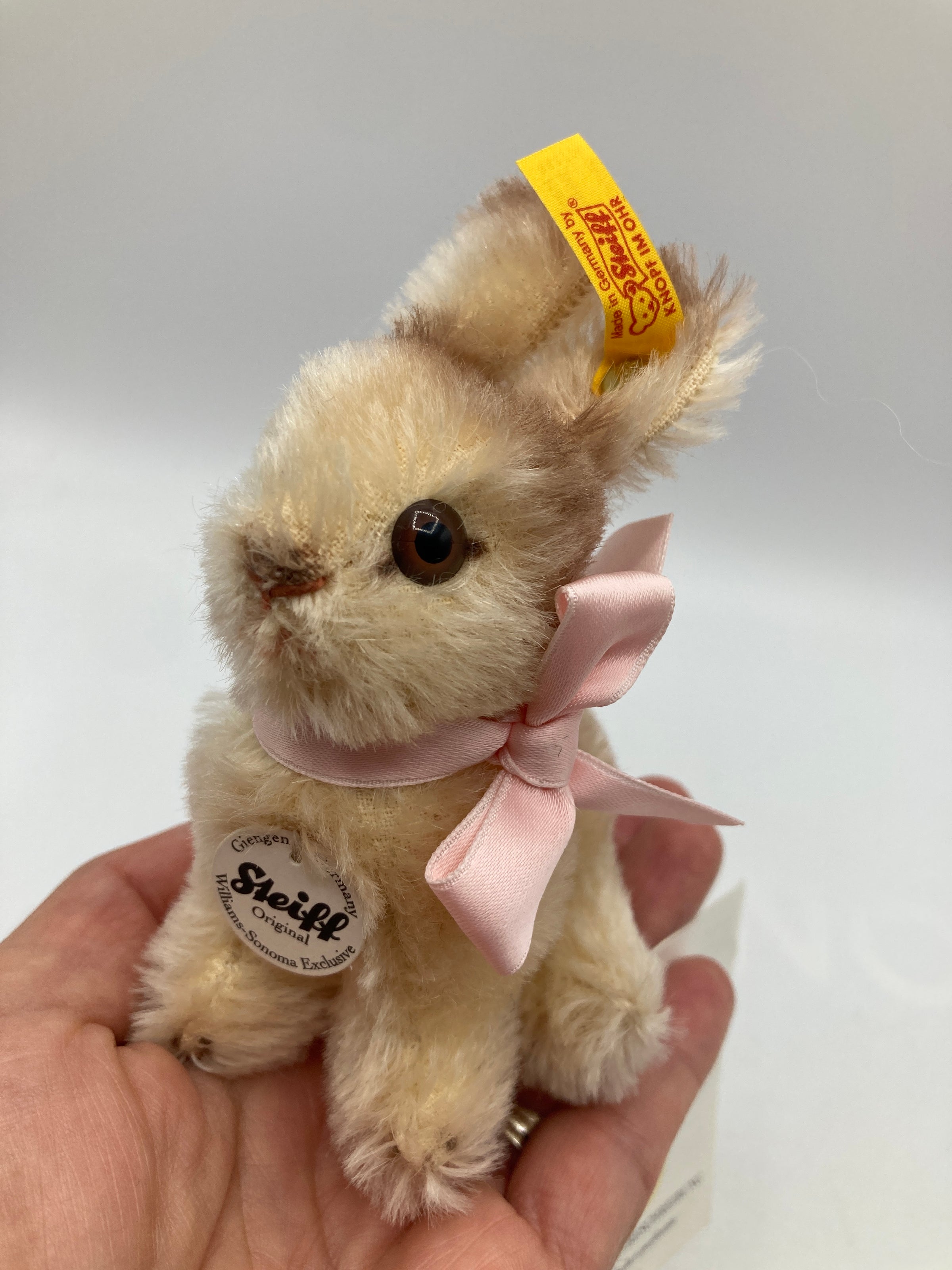 Steiff Sitting Mohair Rabbit Exclusive For Williams Sonoma With