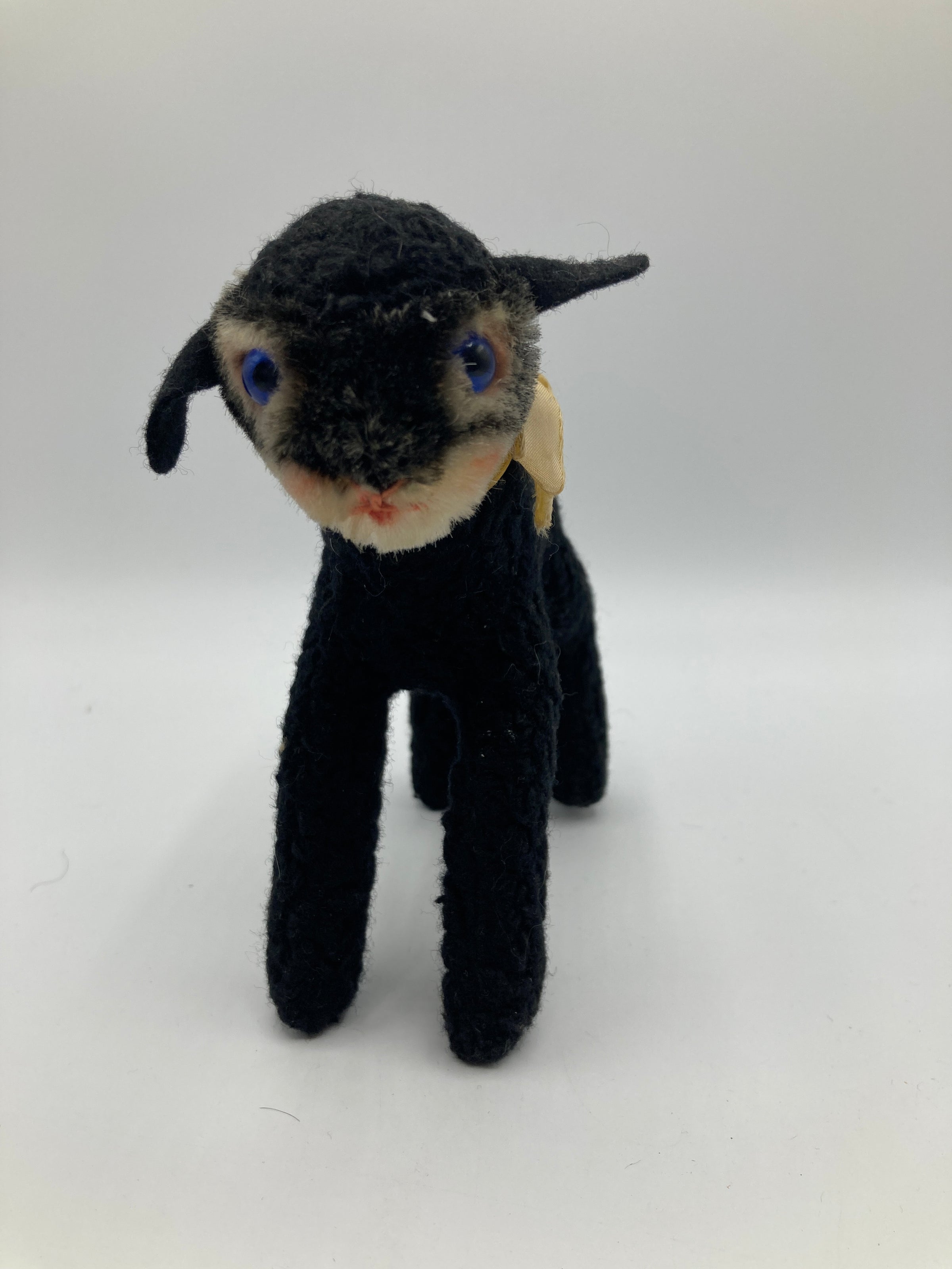 Steiff Medium Sized Swapl Lamb | My Site