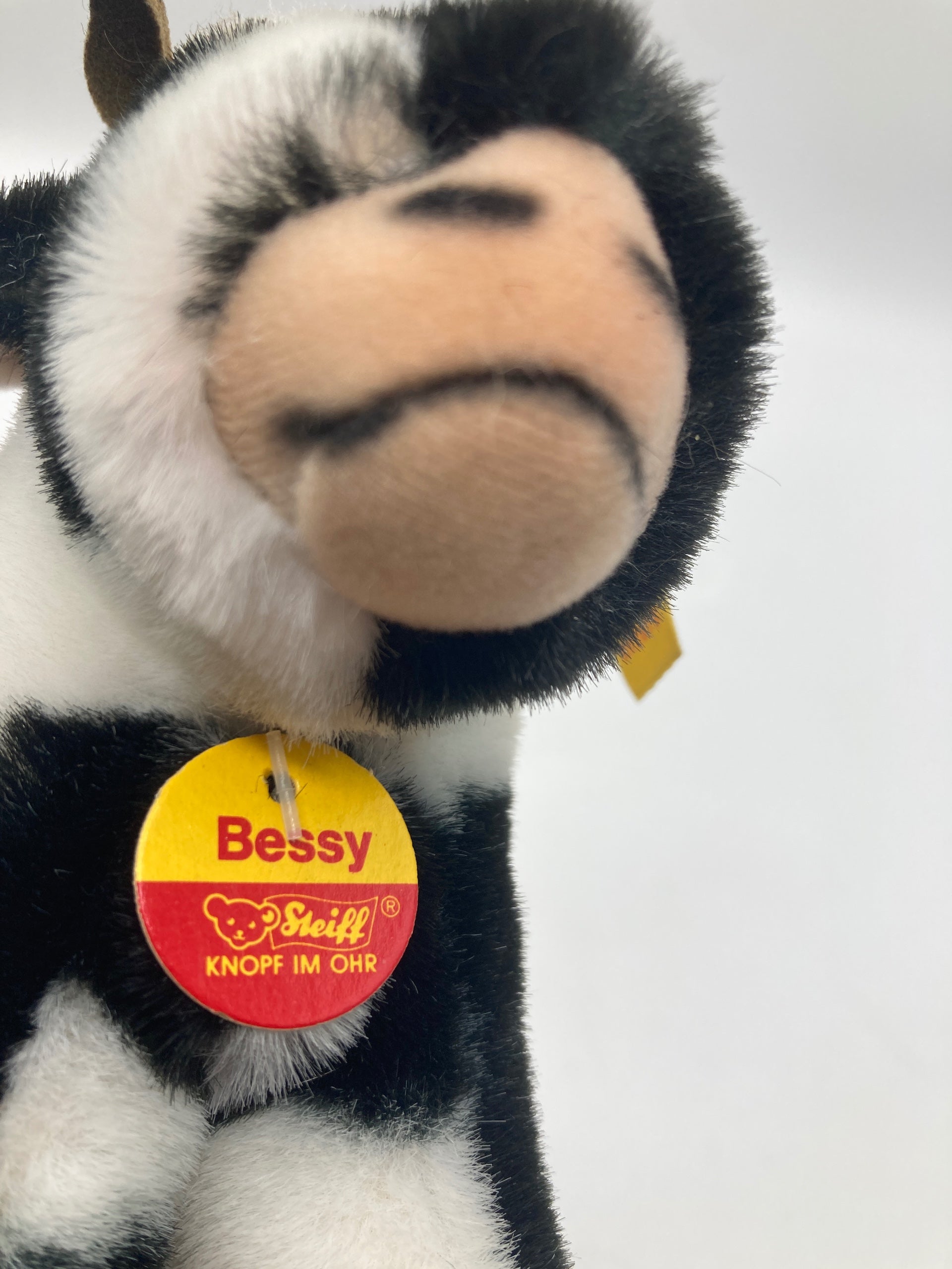 Steiff Bessy Cow With All IDs | My Site