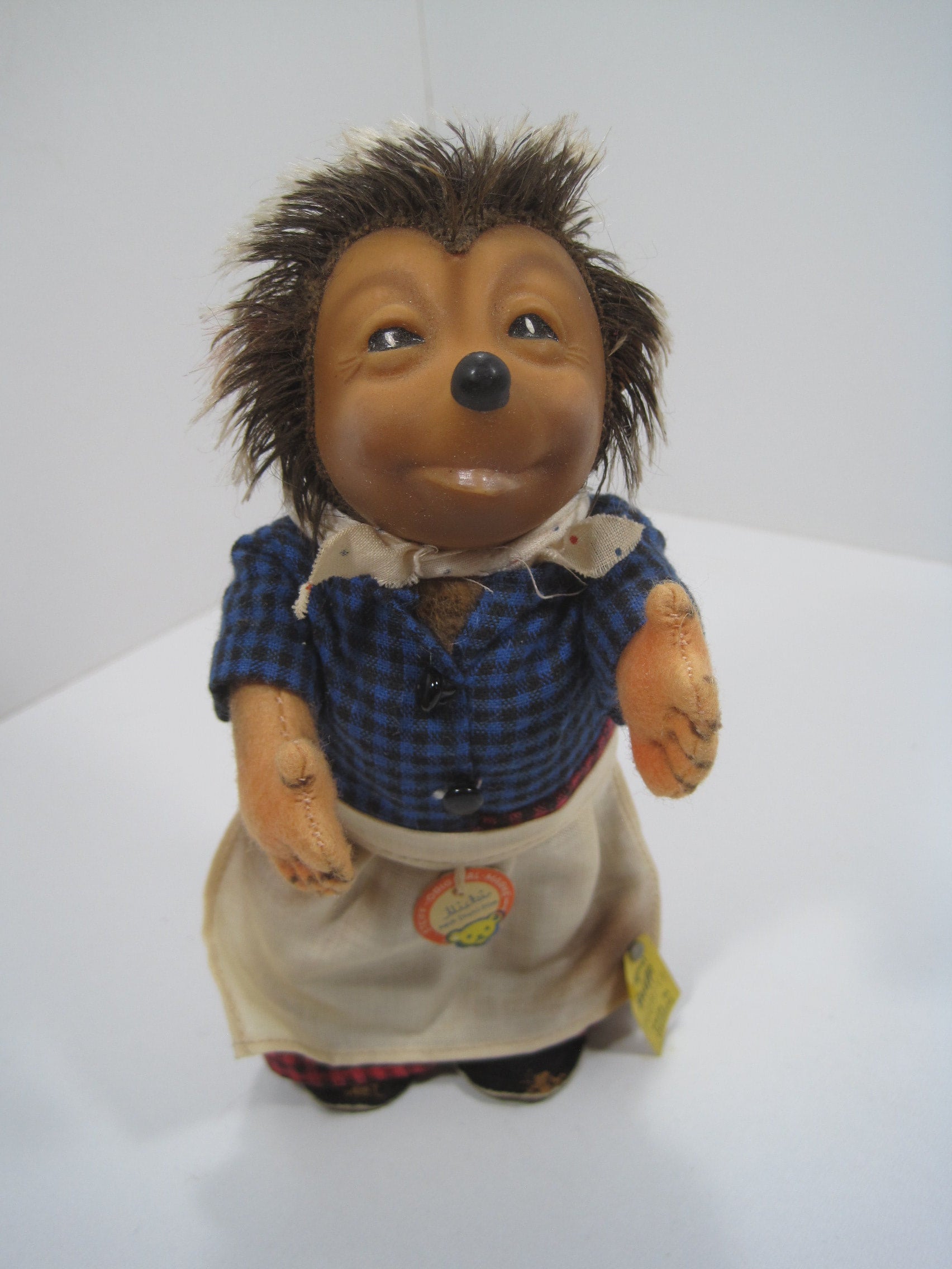Steiff Medium Mecki And Micki Hedgehog Doll Couple With All IDs
