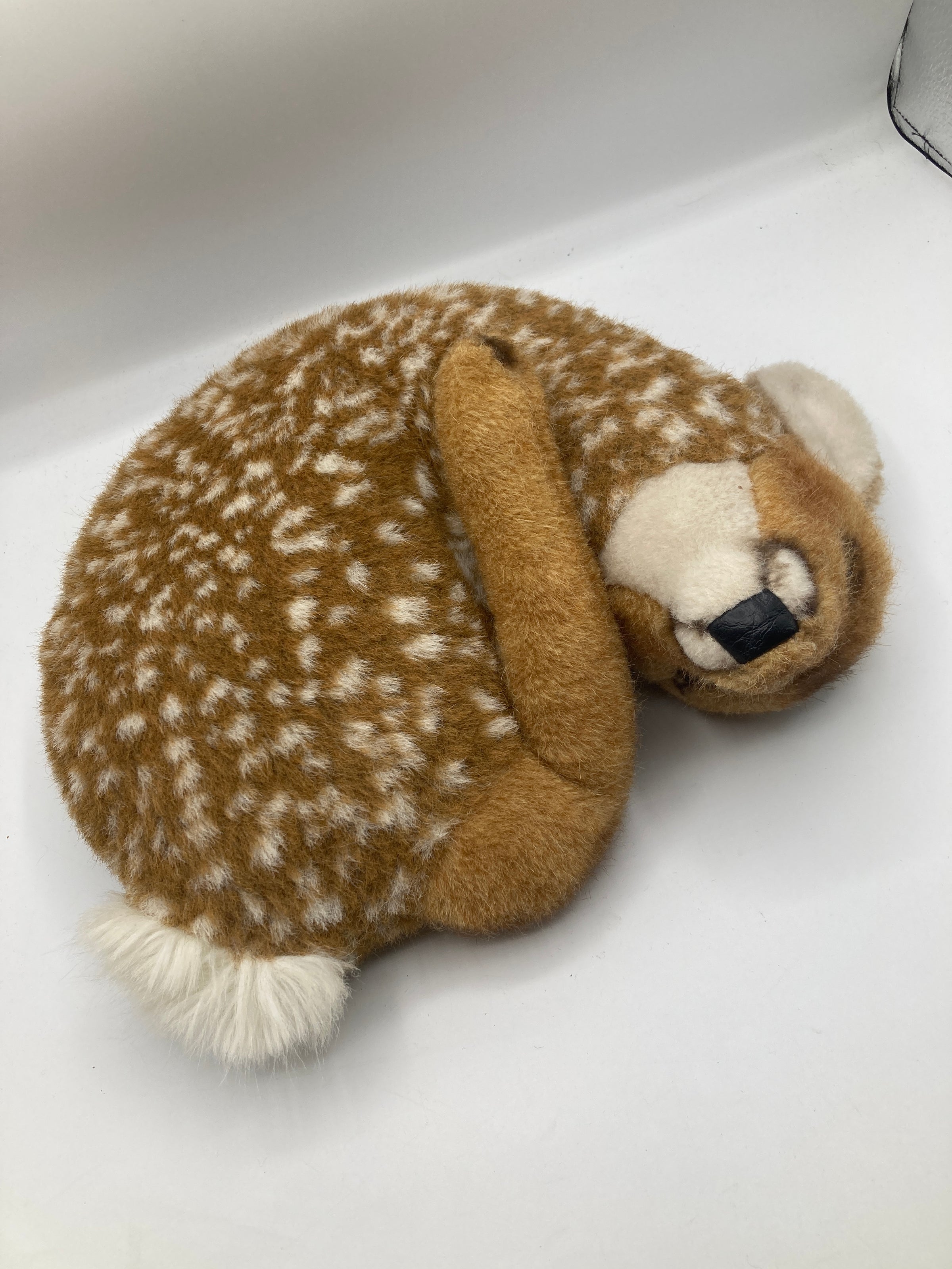 Steiff's Soft Plush Curled Up Lorli Fawn With All IDs | My Site