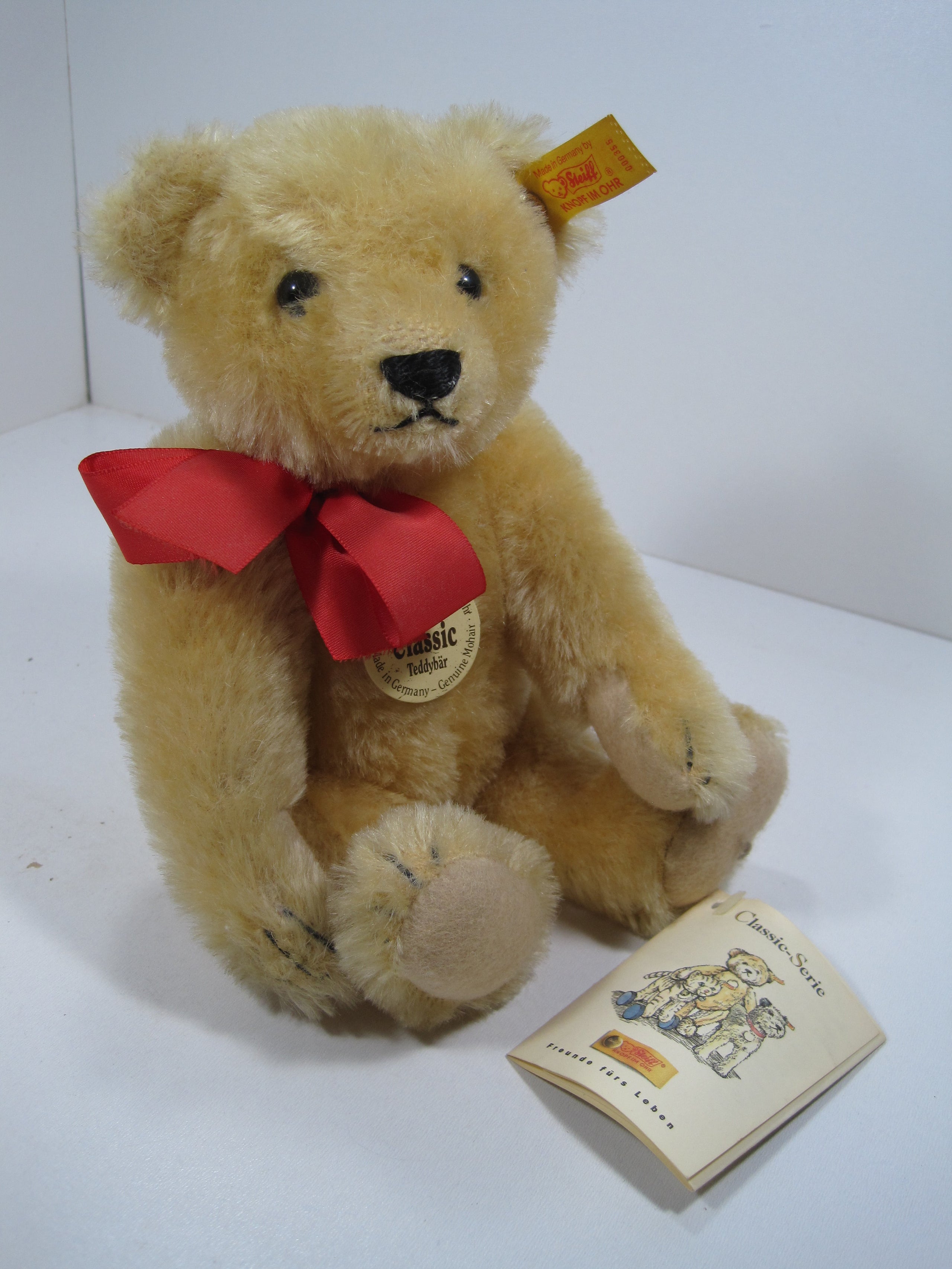 Steiff Medium Sized 1909 Classic Teddy Bear Replica With All IDs