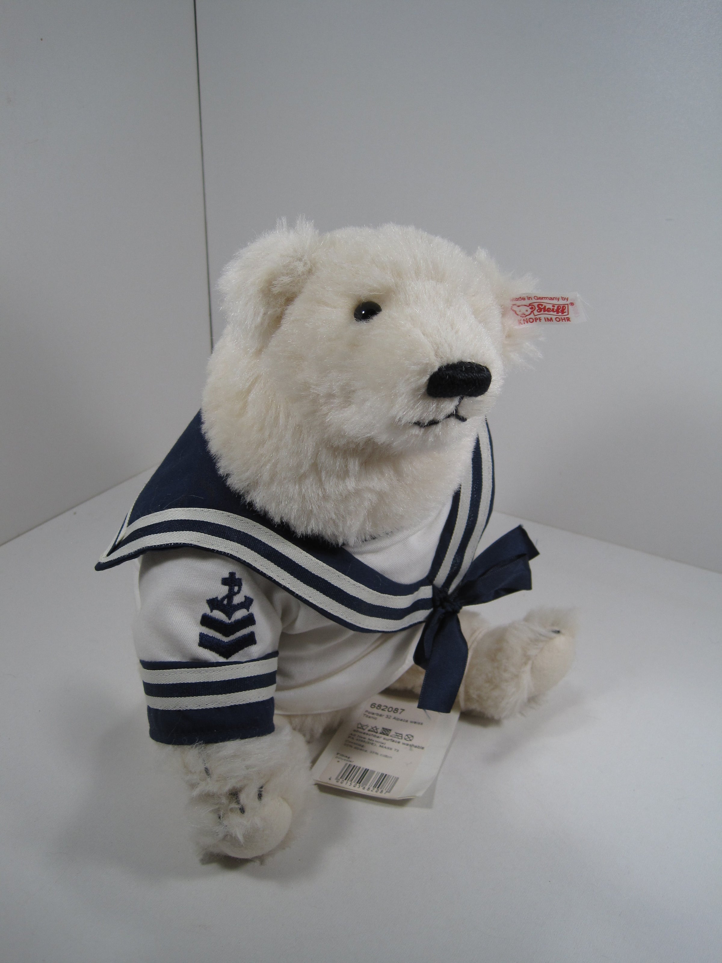 Steiff North American Exclusive Polar the Titanic Bear With All