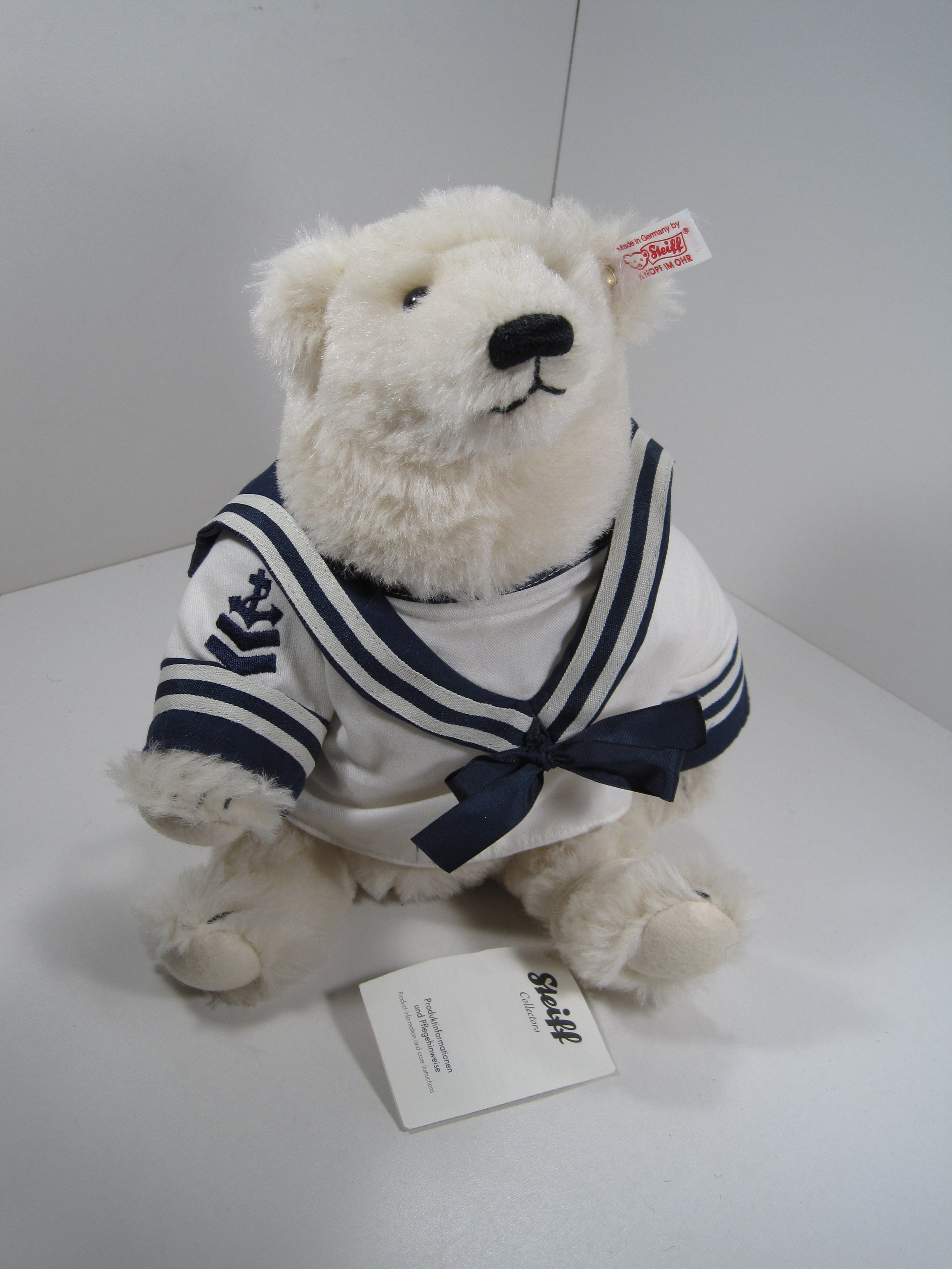 Steiff North American Exclusive Polar the Titanic Bear With All