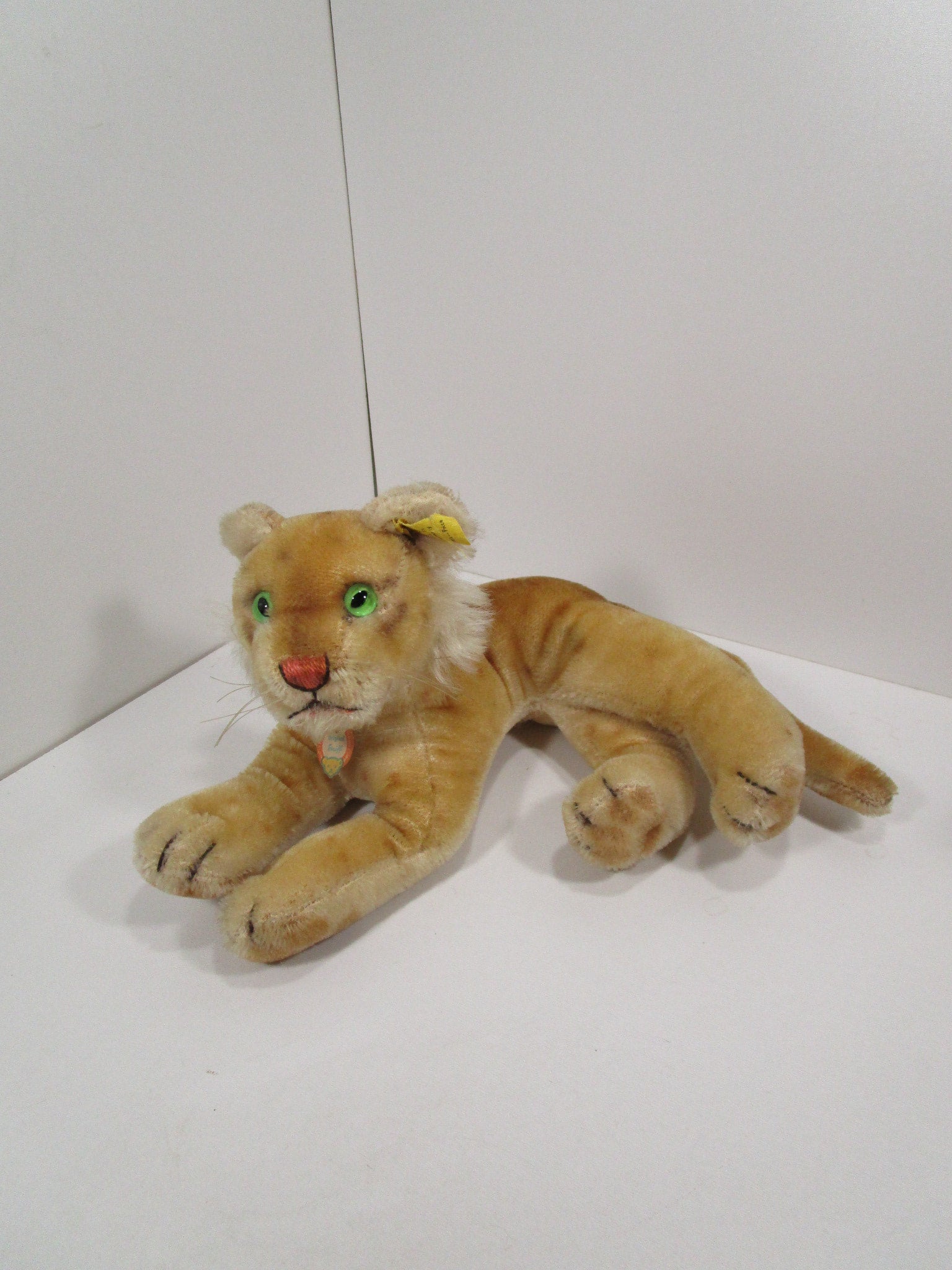 steiff lion vintage