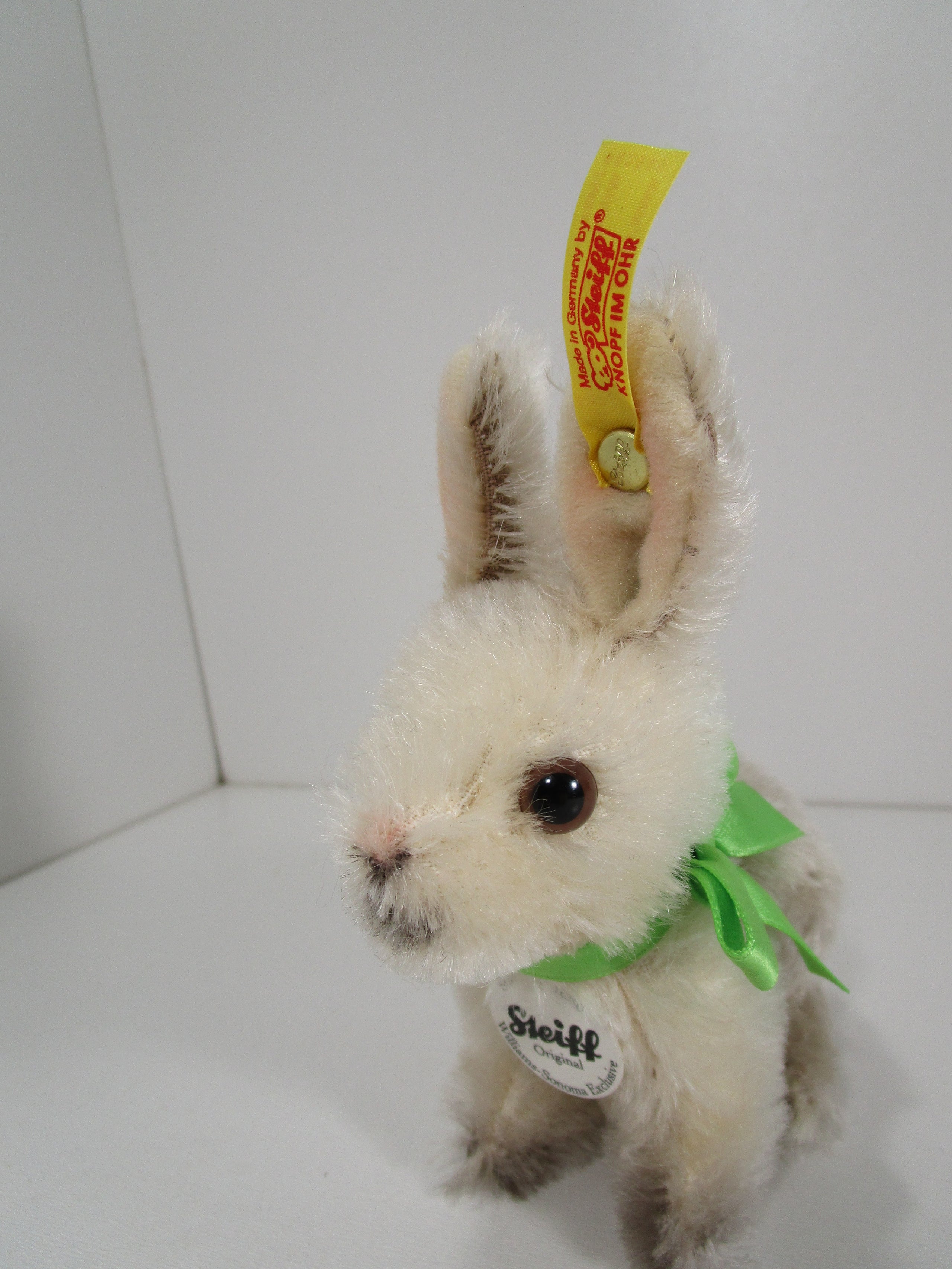 Steiff Sitting Mohair Rabbit Exclusive For Williams Sonoma With All IDs